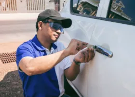 Car Locksmith in Villa Park, CA